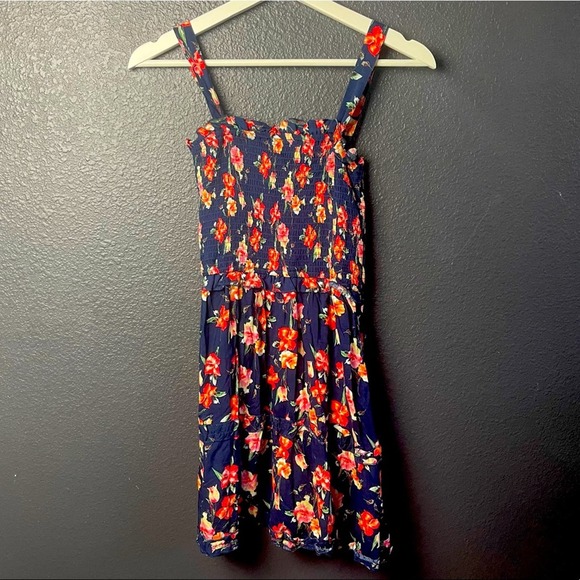 Band of Gypsies Dresses & Skirts - Band of Gypsies Floral Mocked bodice detail Size xs